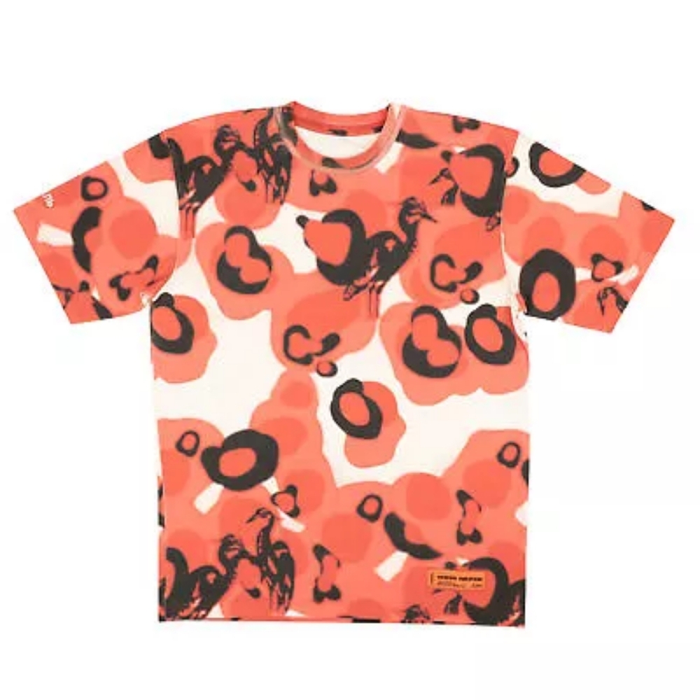 S-2. NWOT HERON PRESTON WASHED CAMO SHORT SLEEVE TSHIRT